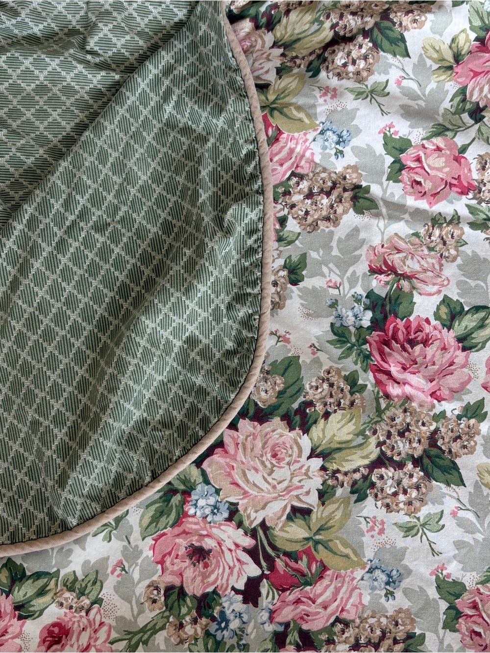 Floral Reversible Duvet Cover - Pink and Green 82”x89” Double Bed Size